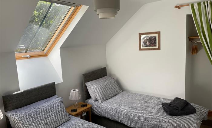 Second bedroom